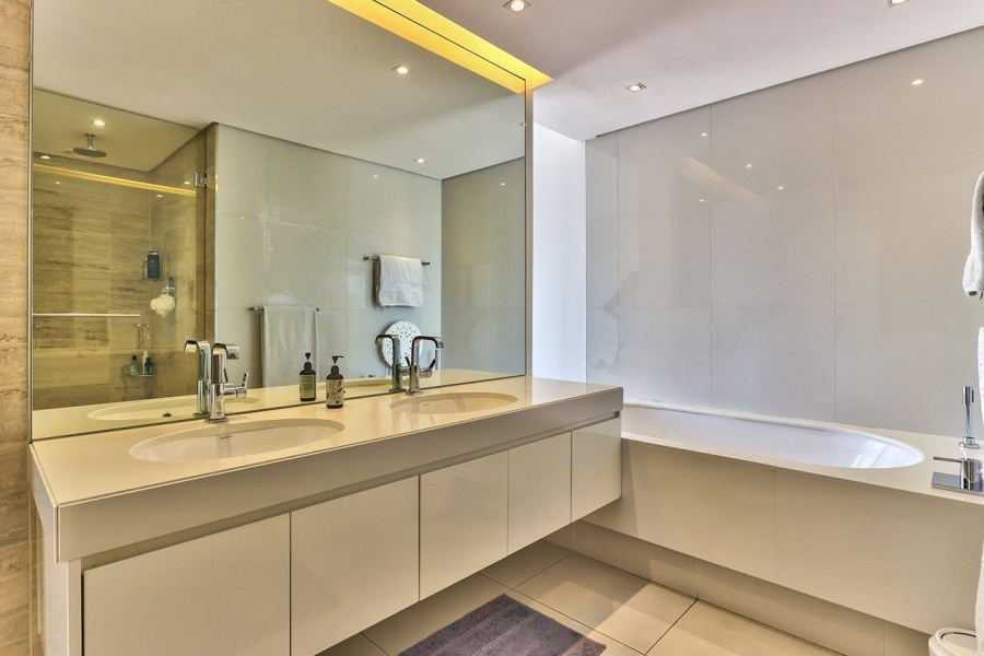 2 Bedroom Property for Sale in Cape Town City Centre Western Cape